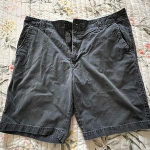 Old navy men’s shorts size 36.  💚 3/$15.